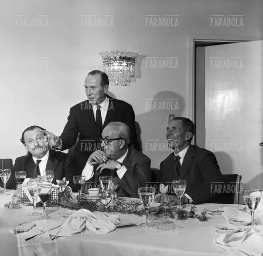 Giancarlo Fusco, Orio Vergani e Dino Buzzati al pranzo Pavesi, 1959