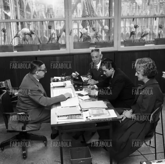 Giornalisti indiani alla settimana dell'India della Rinascente, Milano, 1959