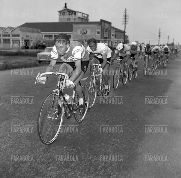 Jacques Anquetil in testa al gruppo, Giro d'Italia, 1959