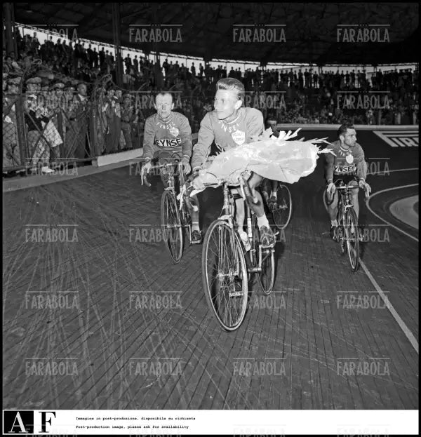 Jacques Anquetil all'arrivo al Velodromo Vigorelli, Giro d'Italia 1959