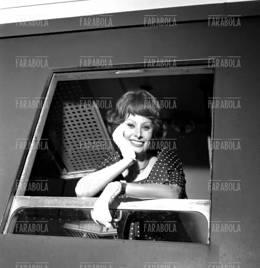 Sophia Loren in treno, Vienna, 1959