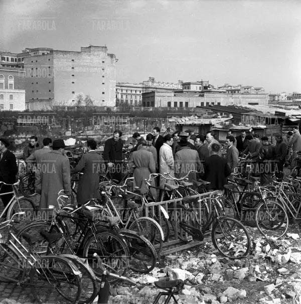 Mercato di Porta Portese, Roma, 1960