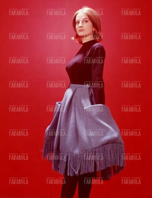 Mina nello Studio Farabola, 1960