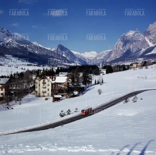 Veduta di Cortina d'Ampezzo, anni 60