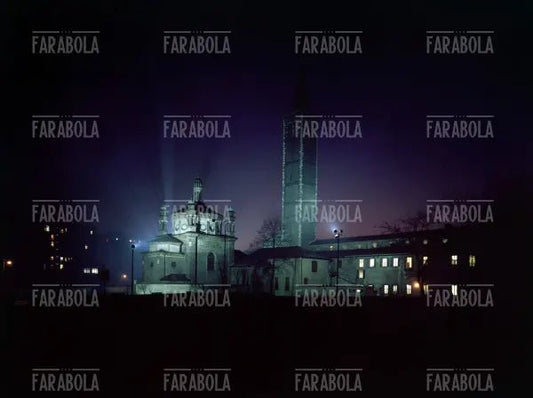 Basilica di Sant'Eustorgio di notte, Milano, anni 60