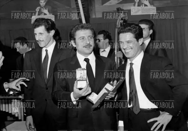 Domenico Modugno, Ciccio Ingrassia e Franco Franchi, Juke Box d'oro a Domenico Modugno, Roma, 1961