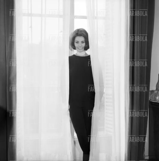 Sophia Loren a casa, Parigi, 1962