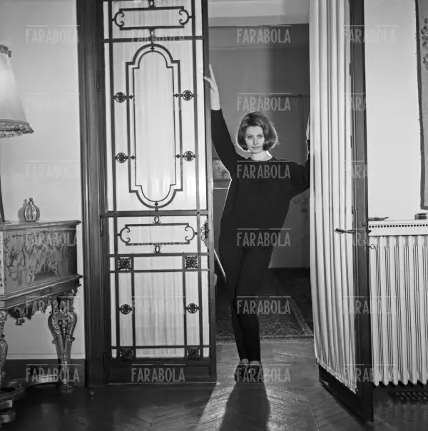 Sophia Loren a casa, Parigi, 1962