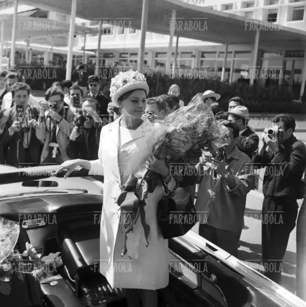 Sophia Loren arriva a Nizza, Festival di Cannes, 1962