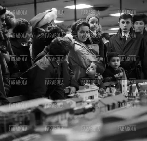 Spielwarenabteilung von La Rinascente zu Weihnachten, Mailand, 1962