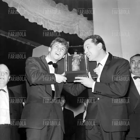 Tony Renis ed Emilio Pericoli vincitori del Festival di Sanremo, 1963