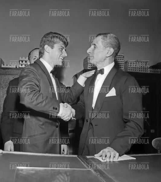 Tony Renis e Dino Buzzati, Festival di Sanremo, 1963