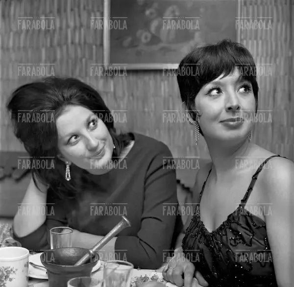 Mina e Marisa Del Frate, compagnia Del Frate-Pisu, Milano, 1963