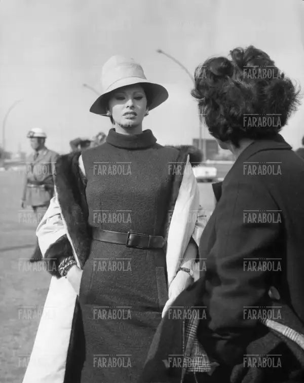 Sophia Loren sul set, Film Ieri, oggi, domani, Milano, 1963