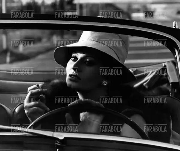 Sophia Loren sul set, Film Ieri, oggi, domani, Milano, 1963