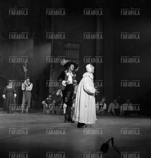 Franco Franchi e Ciccio Ingrassia, Commedia musicale Tommaso d'Amalfi, Teatro Lirico, Milano, 1963
