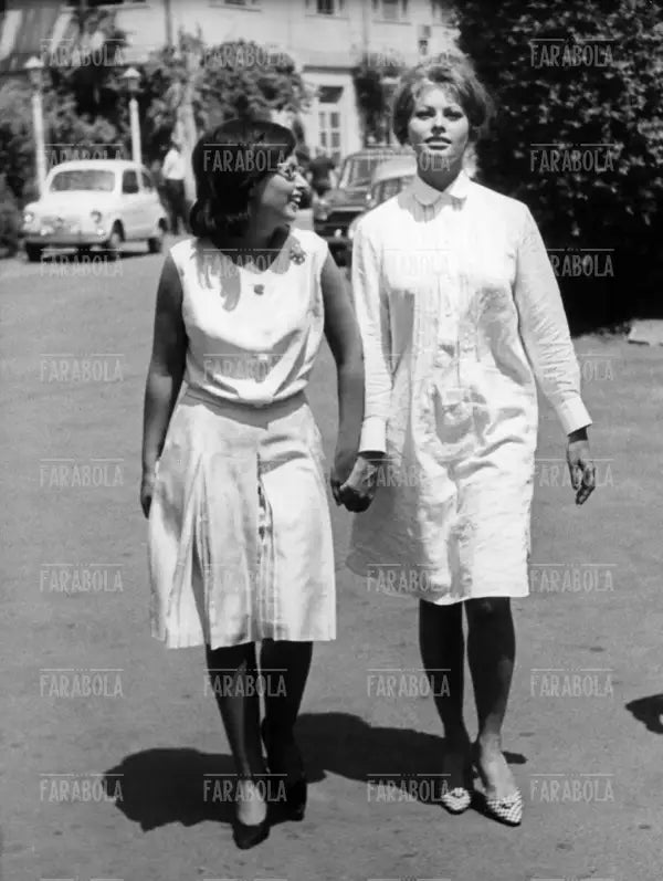 Sophia Loren e Maria Scicolone sul set, Film Ieri, oggi, domani, 1963