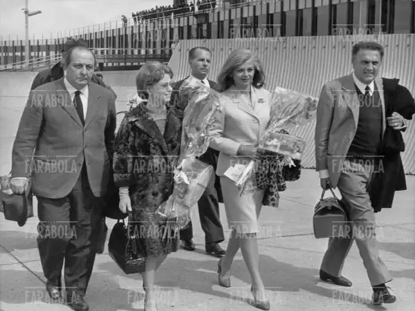 Federico Fellini, Giulietta Masina e Sandra Milo, Roma, 1964