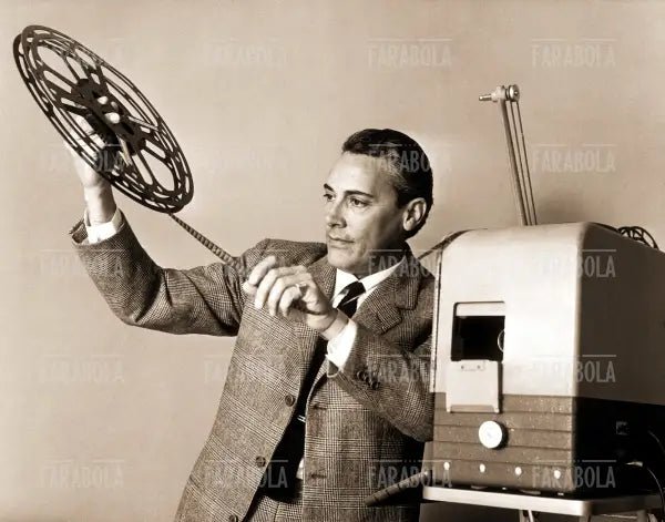 Mario Del Monaco con un proiettore, Lancenigo, 1965