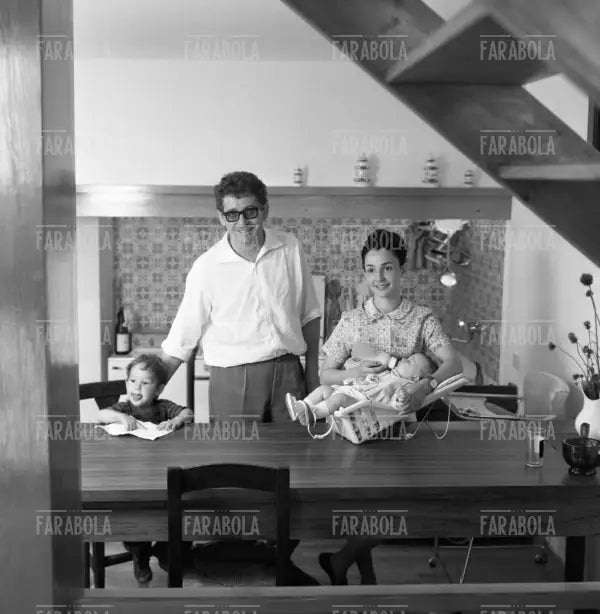 Ermanno Olmi con la moglie e i figli, Asiago, 1965