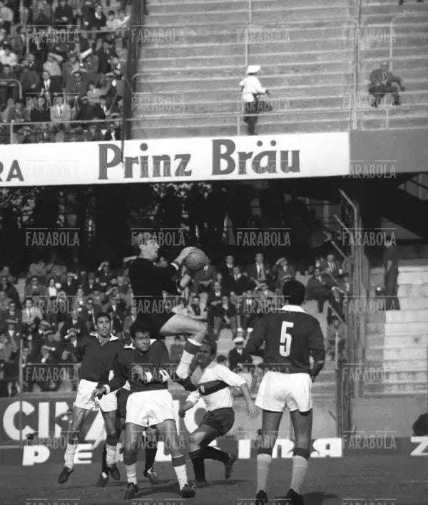 Dino Zoff, Genoa-Mantova, Genova, 1965
