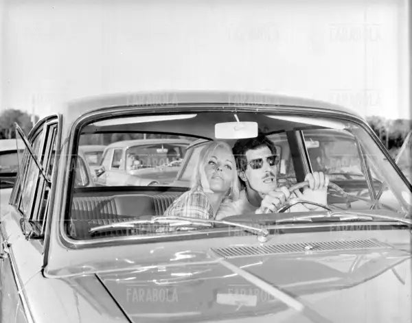 Ciccio Ingrassia e Valeria Fabrizi, Film Veneri al sole, 1965