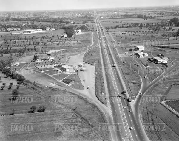 Veduta aerea dell'Autostrada del Sole, Parma, 1966