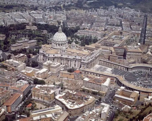 Veduta aerea di Città del Vaticano e Piazza San Pietro, 1966