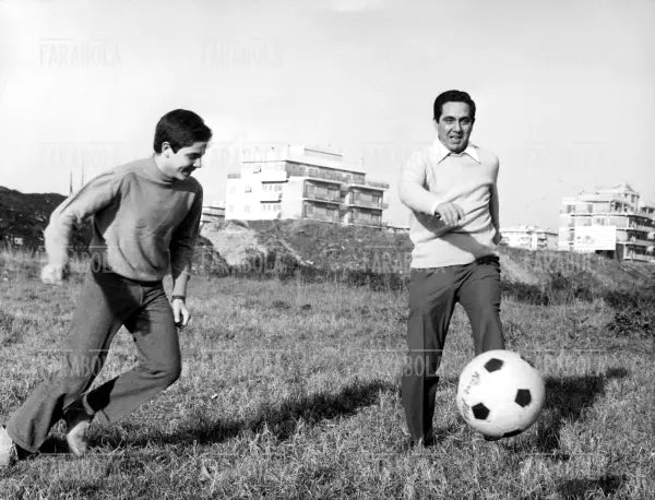 Corrado Mantoni con il figlio Roberto, Roma, 1967