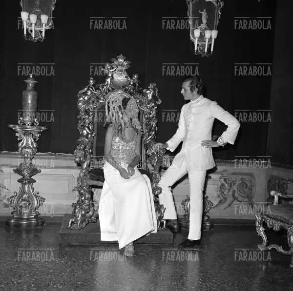 Ballo in maschera a Ca' Rezzonico per gli artigiani alluvionati, Venezia, 1967
