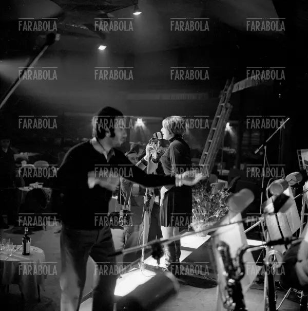 Mina e Augusto Martelli alle prove del recital per i dieci anni di carriera, Bussola, Viareggio, 1968