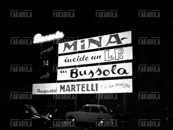 L'insegna del concerto di Mina alla Bussola, Viareggio, 1968