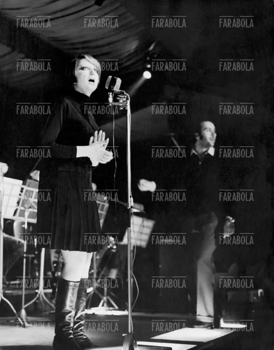 Mina e Augusto Martelli alla Bussola, Viareggio, 1968