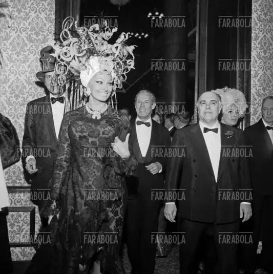 Sophia Loren, Carlo Ponti e Maria Scicolone, Ballo al Casinò di Montecarlo, 1969