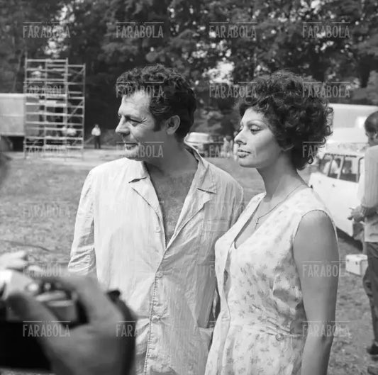 Sophia Loren e Marcello Mastroianni sul set, Film I girasoli, Zerbolò, 1969