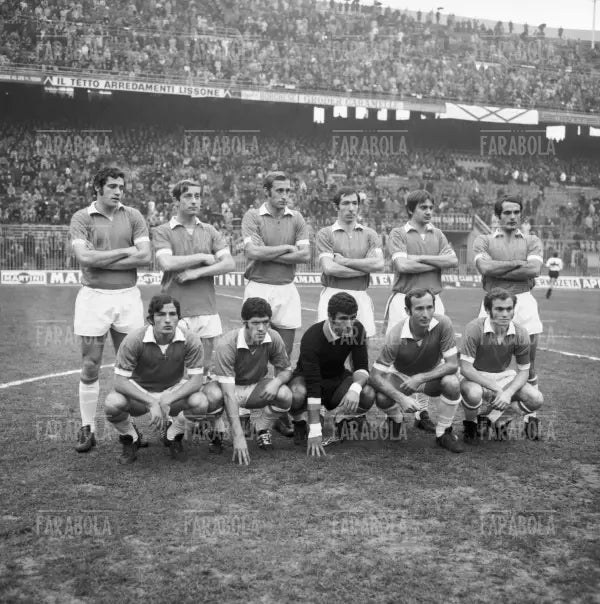 La formazione della Lazio prima della partita contro l'Inter, 1969