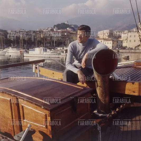 Sergio Endrigo in barca, anni 70