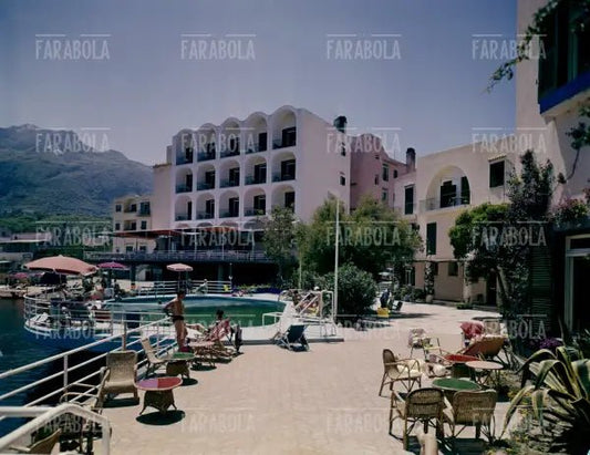 Il solarium dell'Hotel Regina Isabella, Ischia, anni 70
