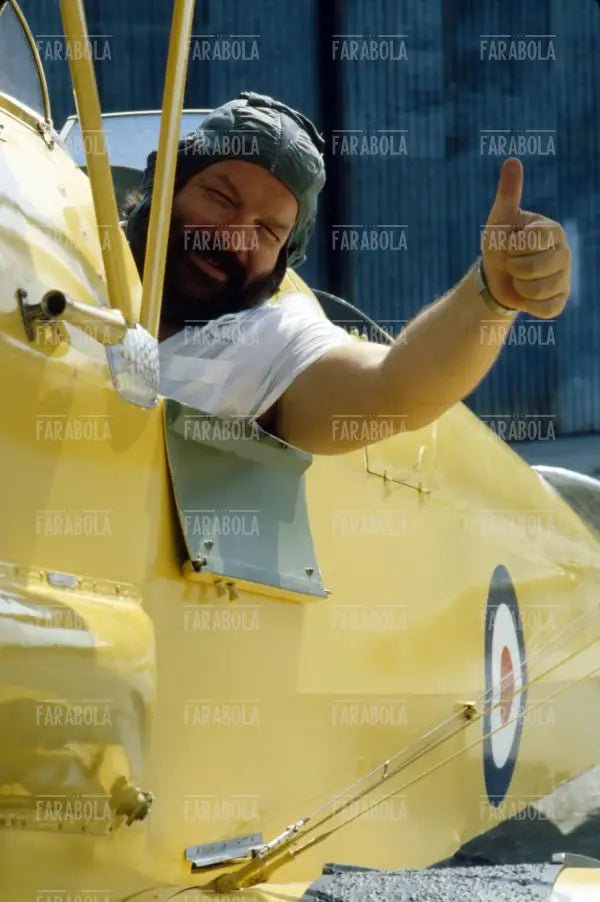 Bud Spencer con un biplano, anni 70