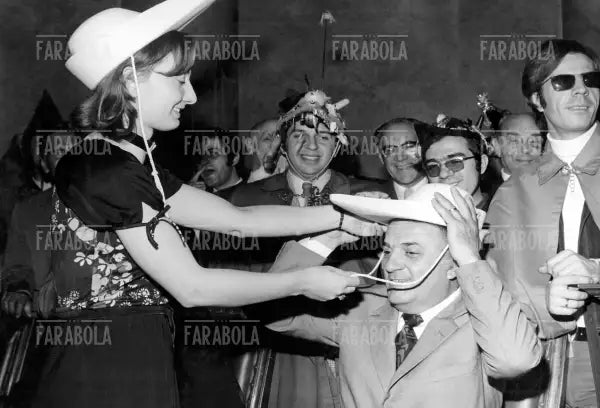 Federico Fellini matricola d'onore, Pavia, 1971