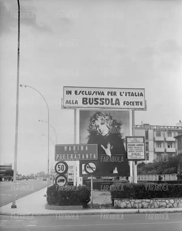 Il manifesto del concerto di Mina alla Bussola, Marina di Pietrasanta, 1972