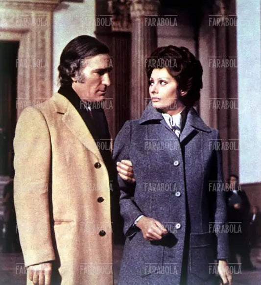 Sophia Loren e Julien Bertheau, Film L'accusa è: violenza carnale e omicidio, 1974