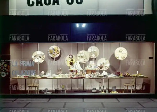 Vetrina della Rinascente, Milano, 1975