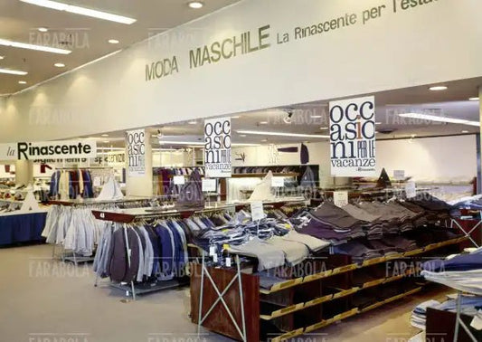 Reparto uomo della Rinascente, Milano, 1975