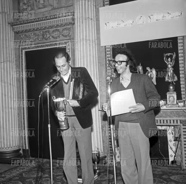 Renzo Arbore e Roberto Benigni, Premio Ubu, Milano, 1980