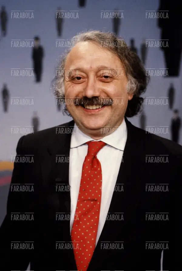 Il giornalista Gianni Minà, 1990