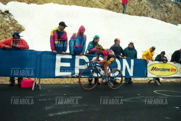 Danilo Di Luca verso il Gran Sasso, Giro d'Italia, 1999