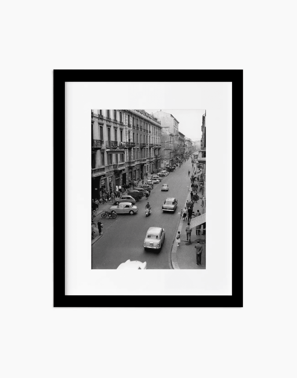 Via Paolo Sarpi, Milano 1958 — stampa fine art con cornice nera