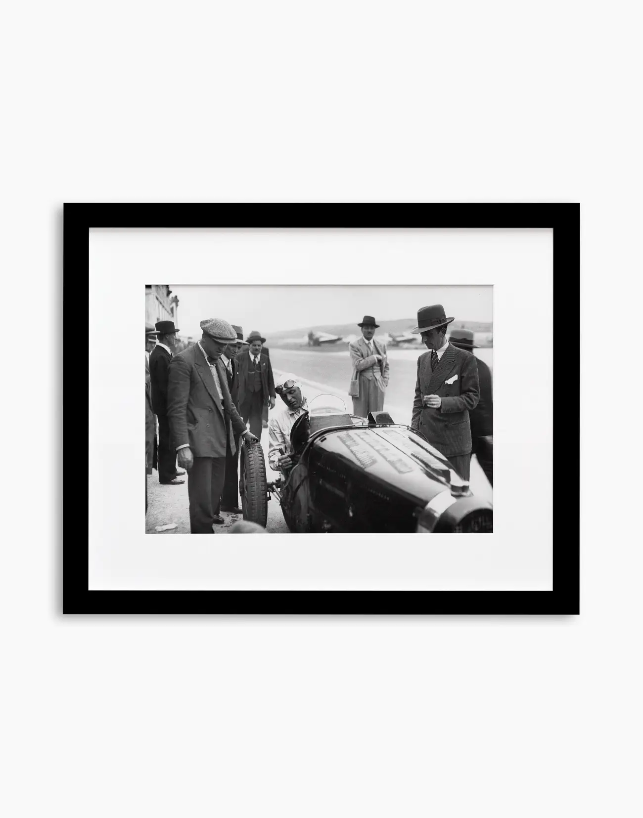 Achille Varzi su Bugatti, 1932