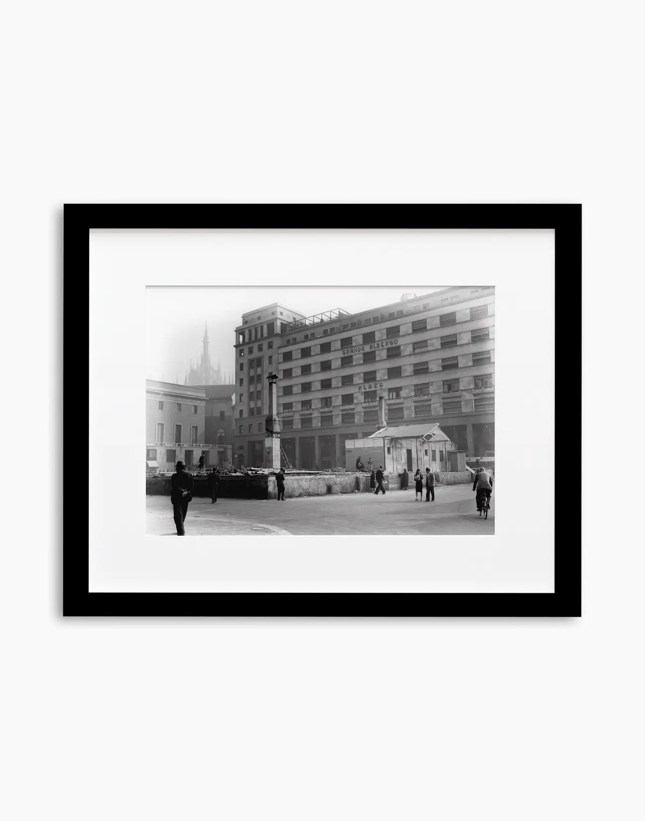 Piazza Diaz, Milano 1949